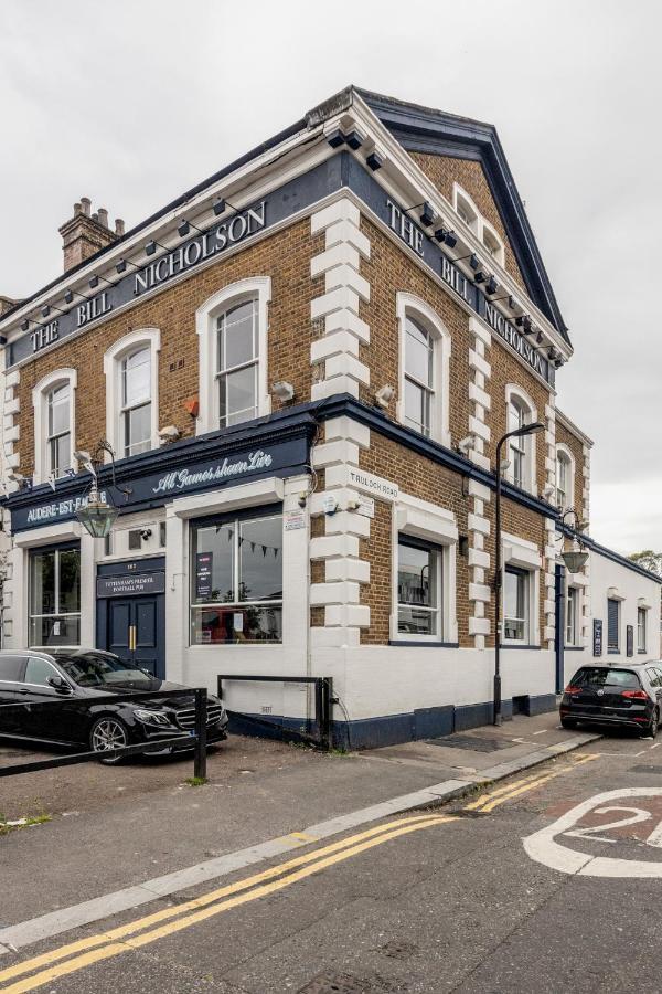 The Bill Nicholson Pub Hotel London Ngoại thất bức ảnh